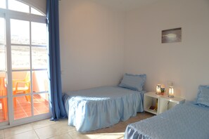 3 bedrooms, in-room safe, desk, iron/ironing board