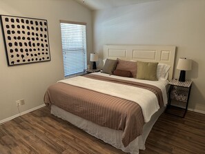 2 Schlafzimmer, Schreibtisch, Bügeleisen/Bügelbrett, kostenloses WLAN