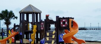 Coastal Cottage Barndominium Deluxe Studio