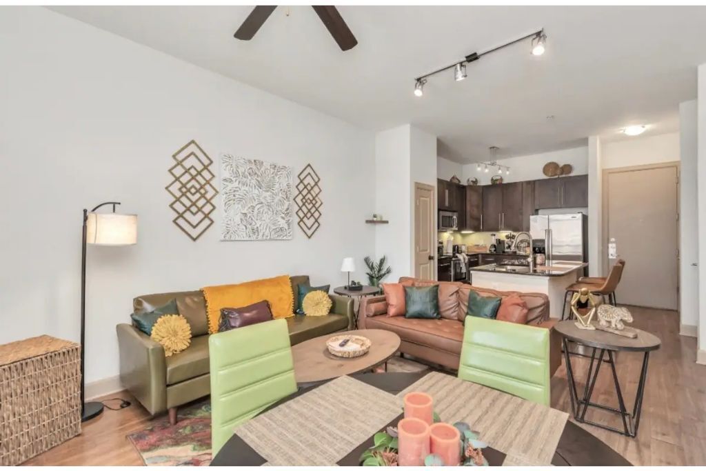 Southern Comfort 1 BR across from NRG