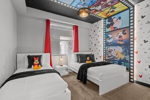 2 slaapkamers, een strijkplank/strijkijzer, reisbedje, wifi