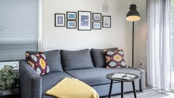 The Mac Shack | Living area | 40-inch flat-screen TV with digital channels, TV, fireplace