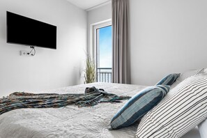 3 bedrooms, iron/ironing board, free WiFi