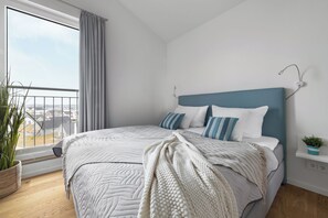 2 bedrooms, iron/ironing board, free WiFi