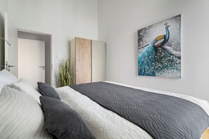 2 habitaciones, tabla de planchar con plancha y wifi gratis 