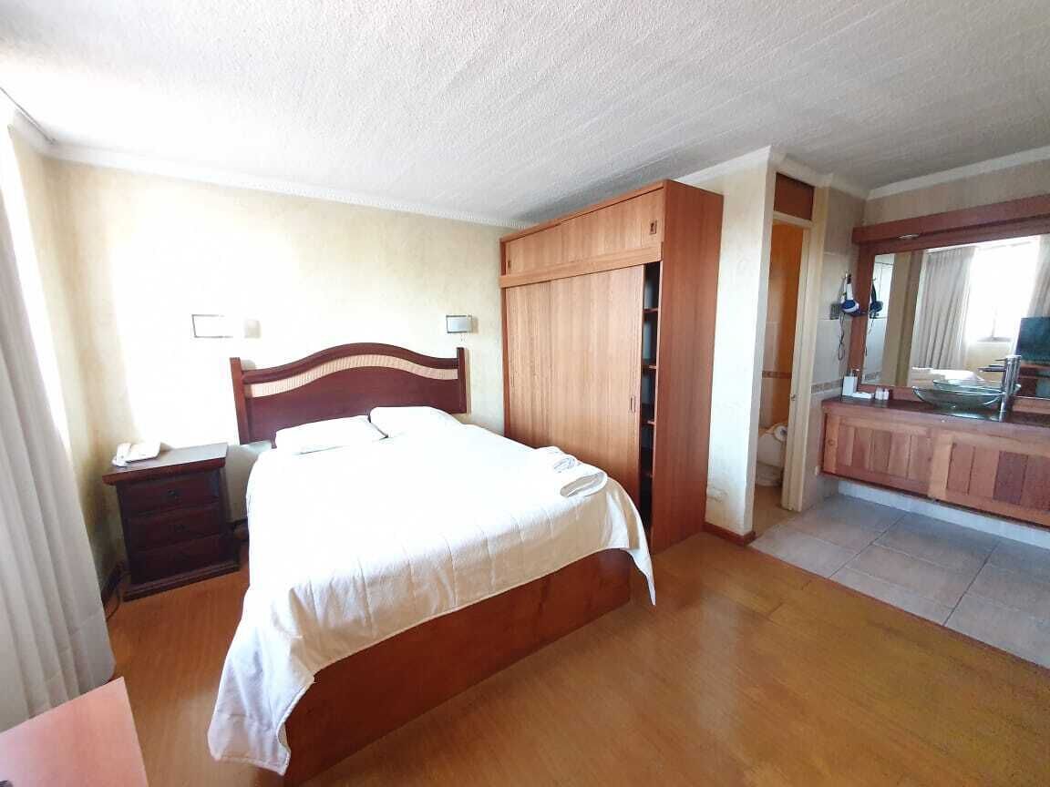 Suite estudio tradicional | Decoración personalizada, muebles diferentes y wifi gratis 