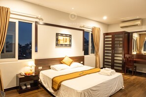 Family Room | Makan dalam bilik