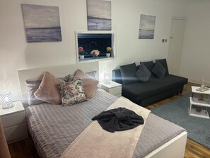 Apartment, Mehrere Betten | Wohnbereich