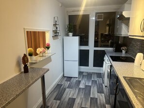 Apartment, Mehrere Betten | Eigene Küche | Kühlschrank, Mikrowelle, Ofen, Herdplatte