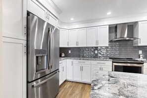 Private kitchen - Spectacular Clearwater Beach Condo! (Clearwater)