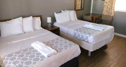 Love Hotels Desert Inn & RV by OYO at Boysen Wind River WY