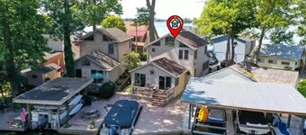 Waterfront house with hot tub private dock!