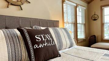 3 bedrooms, desk, iron/ironing board, WiFi