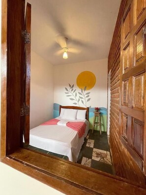 Basic Double Room | Individually decorated, free WiFi - Pousada Açuncena (Itacaré)