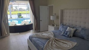 3 Schlafzimmer, Schreibtisch, Bügeleisen/Bügelbrett, Reisekinderbett