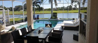 Luxurious Golf Villa