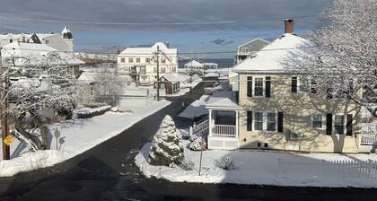 Cozy Cottage by the Sea - Y672