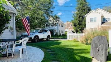 House, Multiple Beds (Family Retreat at York Beach) | Outdoor dining