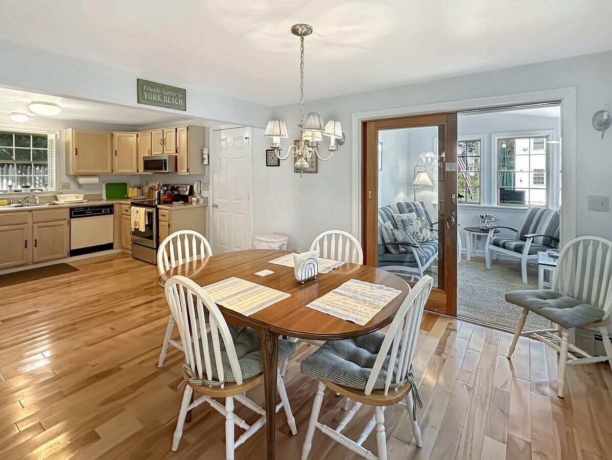 Ferienhaus, Mehrere Betten (Family Retreat at York Beach) | Speisen