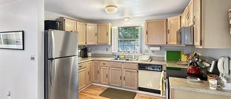 Hus, flere senger (Family Retreat at York Beach) | Eget kjøkken | Ovn