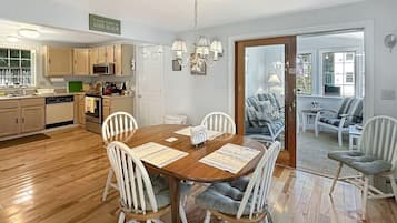 House, Multiple Beds (Family Retreat at York Beach) | Dining