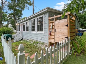 Nhà, 2 phòng ngủ | Ngoại thất