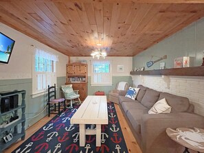 House, Multiple Beds (Dewey Cottage) | Living room | 36-inch TV with cable channels - Dewey Cottage (York Beach)