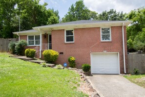 Exterior - Remodeled family home, 5 minutes away from the park! (Birmingham)