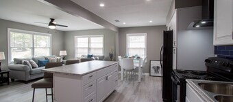 Remodeled family home, 5 minutes away from the park!
