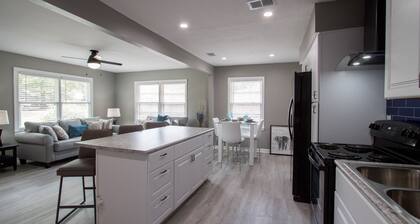 Remodeled family home, 5 minutes away from the park!