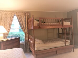 Huis, 4 slaapkamers | 4 slaapkamers, individueel gedecoreerd, individueel gemeubileerd