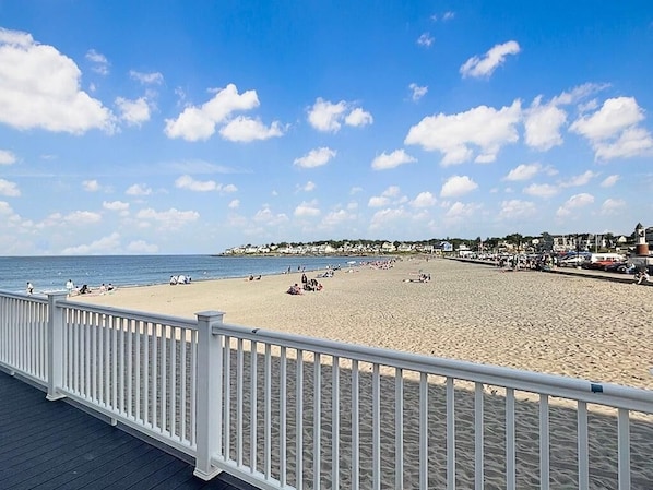 House, 2 Queen Beds (Kurtz Cottage) | Beach | Beach nearby