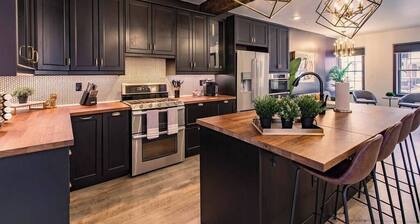 King Bed | Free Parking | BBQ | Fire pit | Arcade