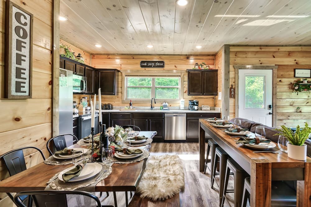 Eagle Splash Vista| Pool Projector, Pet Friendly, Game Room - Sevierville, TN