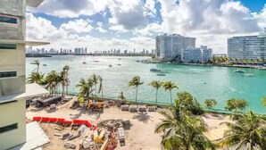 Unclassified image, 4 of 8, button - 801 N Venetian Dr, Miami Beach, FL 33139, USA (Miami)