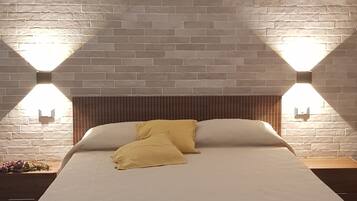 2 Schlafzimmer, Schreibtisch, Bügeleisen/Bügelbrett, kostenloses WLAN