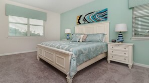 4 bedrooms, desk, iron/ironing board, free WiFi