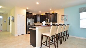 Fridge, microwave, oven, stovetop - New Listing! Champions Gate Resort, 10mi to Disney & 21mi to Universal - GRH439047 (Davenport)