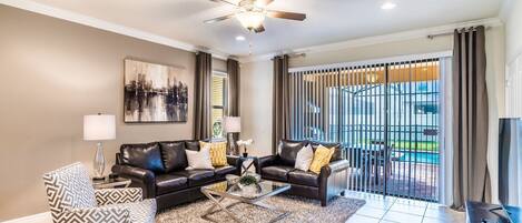 TV, DVD-spiller og fotballspill