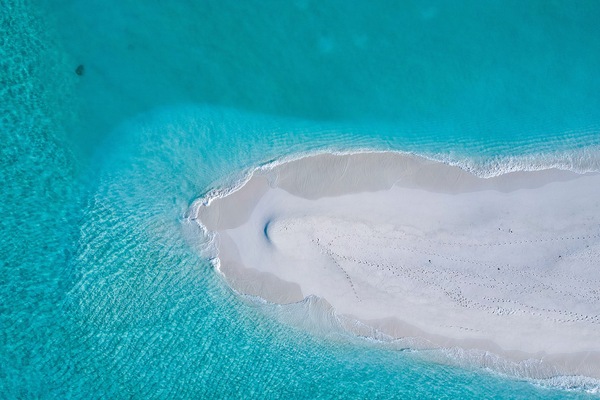 Private beach, white sand, free beach cabanas, sun loungers