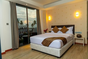 Down duvets, memory-foam beds, minibar, in-room safe - Ari Grand Hotel & Spa (Dhangethi)