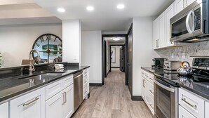 Condo, Multiple Beds (Lodge at 100 W Beaver Creek 605, 4BD ) | Private kitchen - Lodge at 100 W Beaver Creek 605, 4BD Condo in Heart of Avon (Avon)