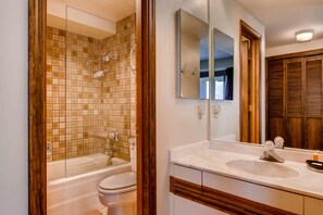 Bathroom - Lodge at 100 W Beaver Creek 607, 3BD Condo in Heart of Avon (Avon)