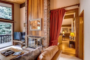 Condo, Multiple Beds (All Seasons C2, 2BD Condo) | Living room