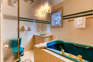 Bathroom - All Seasons C2, 2BD Condo (Vail)
