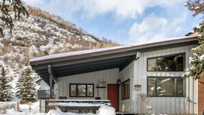 Unclassified image, 3 of 15, button - Chamonix 2BD Private Home (Vail)