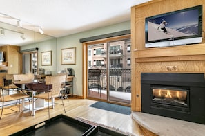 House, Multiple Beds (Lifthouse 306, Studio Condo) | Interior