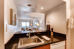 Condo, Multiple Beds (Evergreen 503, 2BD Condo) | Private kitchen - Evergreen 503, 2BD Condo (Vail)