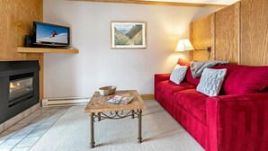 Casa, 1 cama de matrimonio con sofá cama (Lift House 314, Studio Condo in Vail )