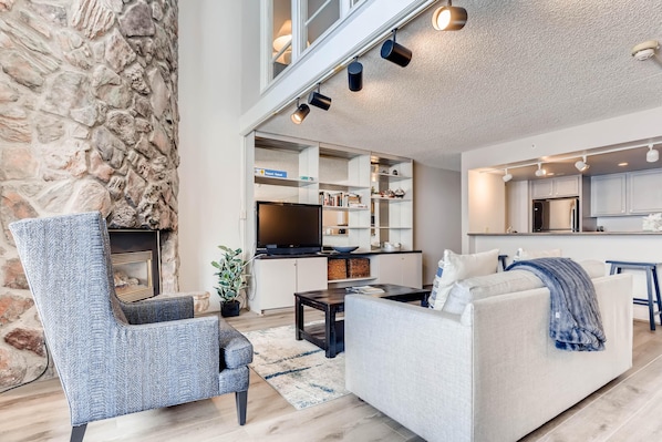 Condo, Multiple Beds (Evergreen 604, 2BD Condo) | Living room